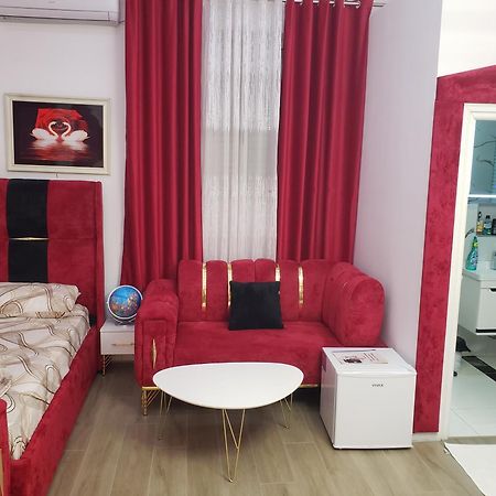 Studio Near Tirana Airport 2- Self Check-In Free Parking Apartment Valias Ngoại thất bức ảnh