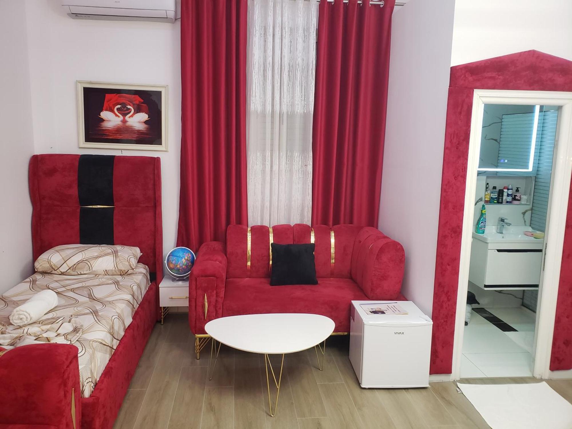 Studio Near Tirana Airport 2- Self Check-In Free Parking Apartment Valias Ngoại thất bức ảnh